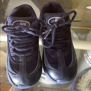 Used toddler air max